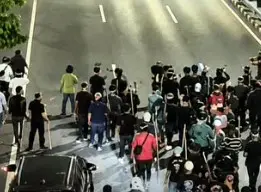 Heboh! Video Brimob Disebut Kawal Massa GRIB Jaya di Slipi, Polda Metro Bantah
